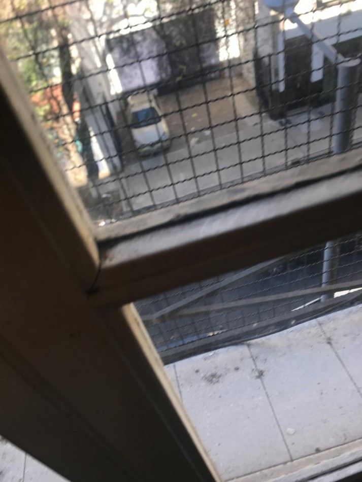 2 Ambientes Al Frente A Reciclar 2 Pisos X Escaleras