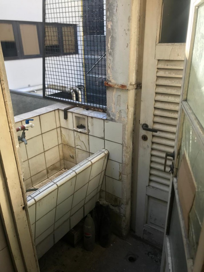 2 Ambientes Al Frente A Reciclar 2 Pisos X Escaleras