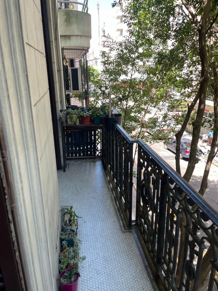 VENTA MUY LINDO PH 6 AMBIENTES BALCON AL FTE. 1ER PISO SIN EXPENSAS ****APTO CREDITO BANCARIO****