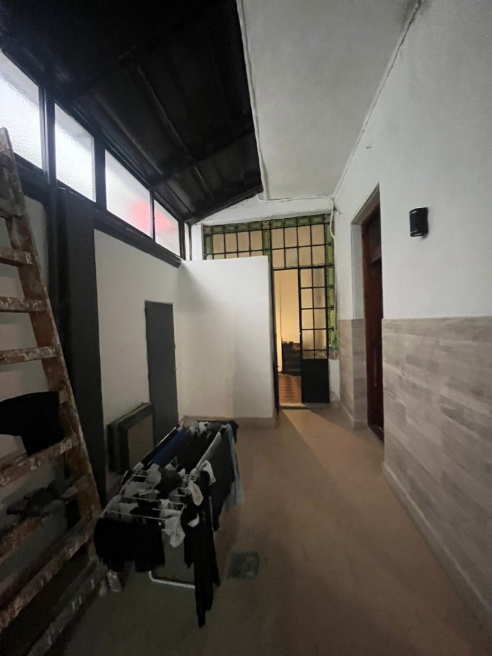 VENTA PH 6 AMBIENTES C/LOCAL COMERCIAL MUY BUENA UBICACION ***SIN EXPENSAS *** 