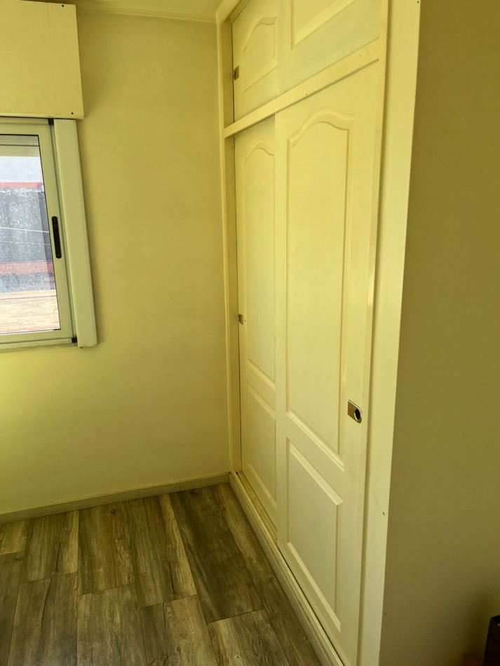 VENTA PH 4 AMBIENTES CON PATIO, BALCON TERRAZA A MEJORAR ***SIN EXPENSAS***
