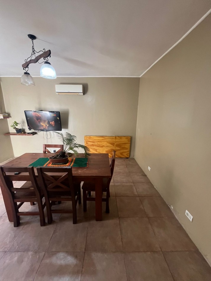VENTA PH 4 AMBIENTES CON PATIO, BALCON TERRAZA A MEJORAR ***SIN EXPENSAS***
