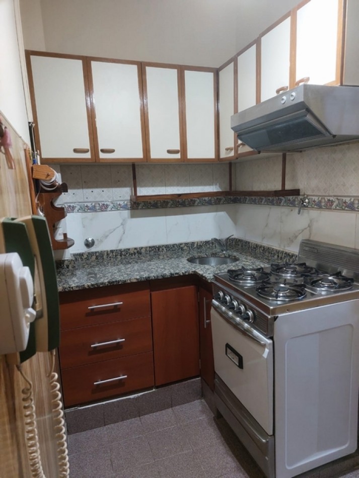 Venta amplio Depto. 2 ambientes con balcon al Fte. ***apto credito bancario***