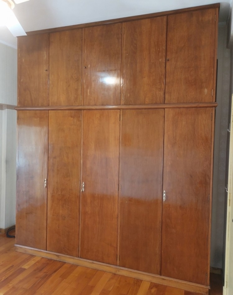 Venta amplio Depto. 2 ambientes con balcon al Fte. ***apto credito bancario***