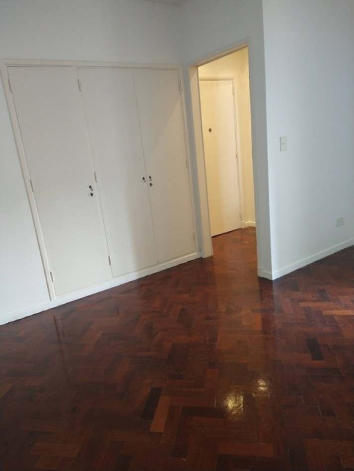 OPORTUNIDAD VENTA 2 AMBIENTES AMPLIOS EXCELENTE ESTADO LUMINOSO **APTO CREDITO BANCARIO **