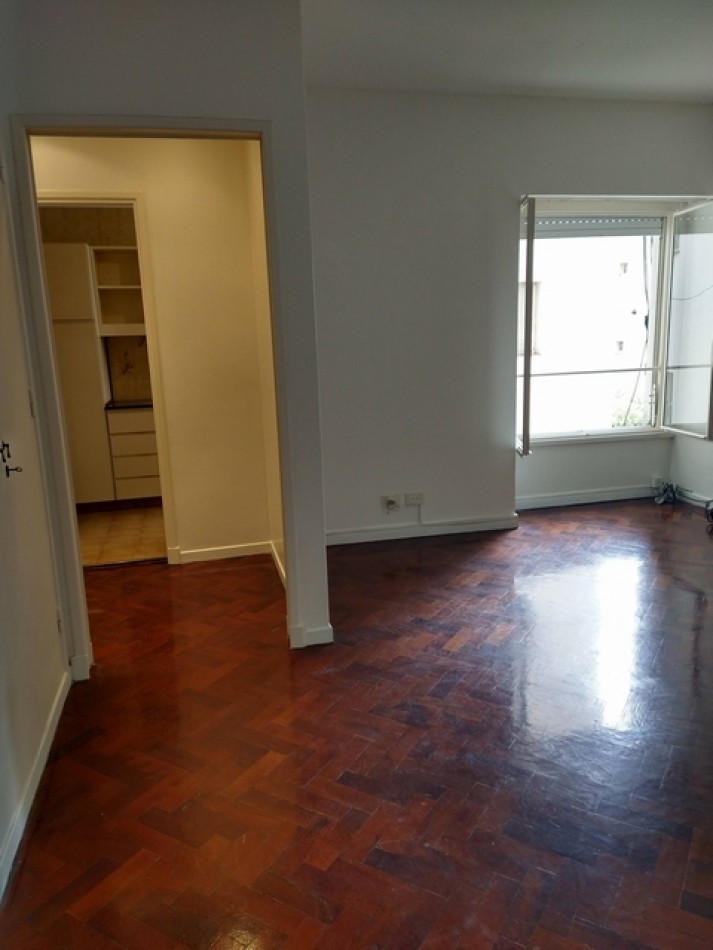OPORTUNIDAD VENTA 2 AMBIENTES AMPLIOS EXCELENTE ESTADO LUMINOSO **APTO CREDITO BANCARIO **