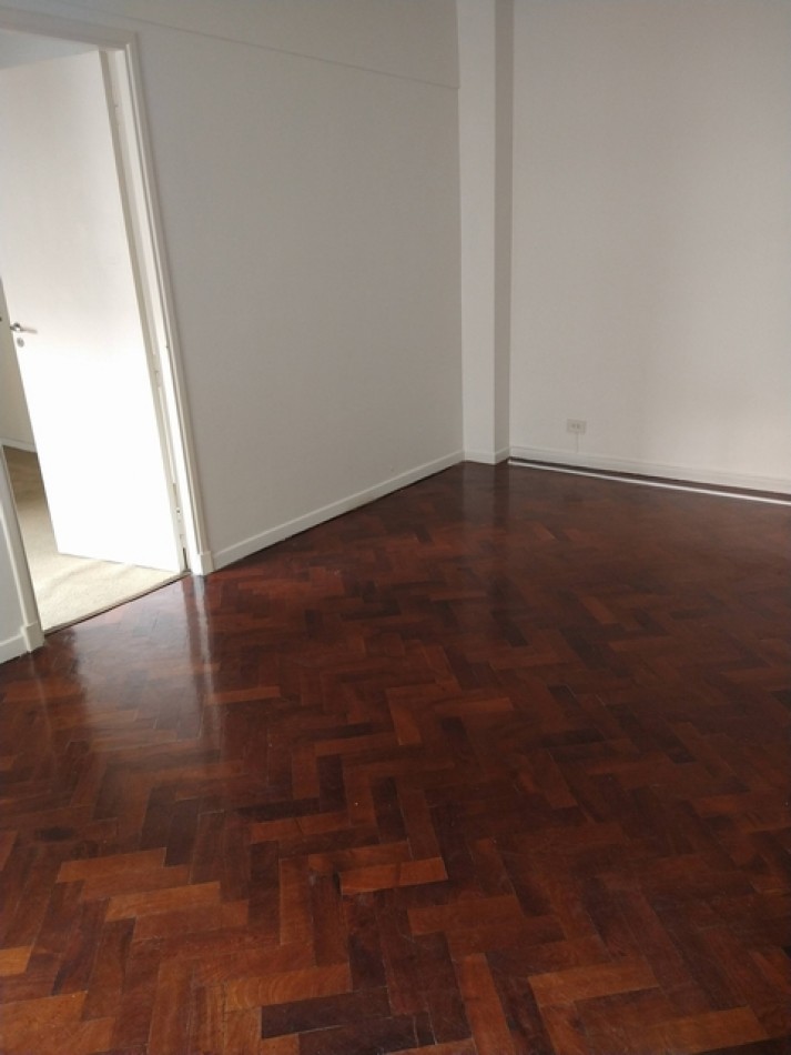 OPORTUNIDAD VENTA 2 AMBIENTES AMPLIOS EXCELENTE ESTADO LUMINOSO **APTO CREDITO BANCARIO **