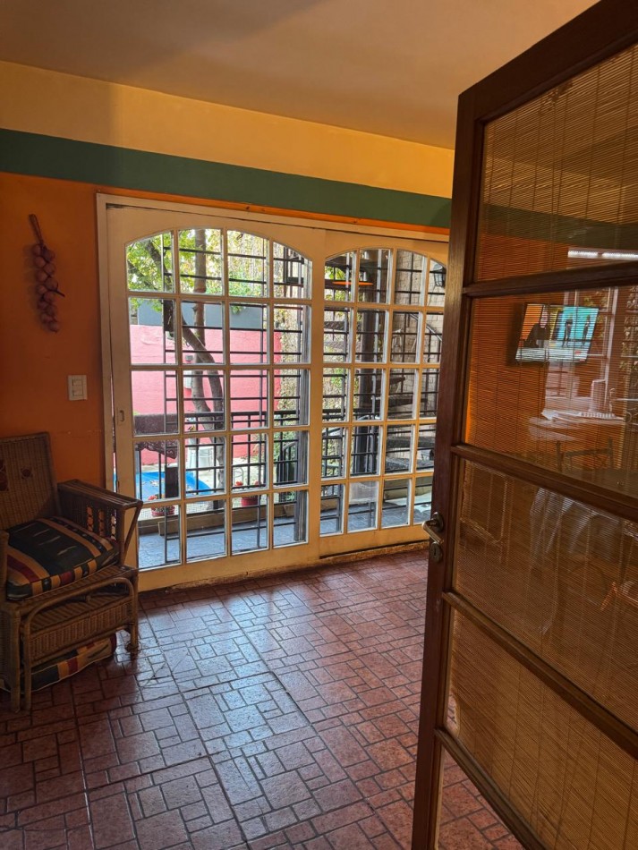 OPORTUNIDAD !!CASA 6 AMBIENTES CON PILETA, PARRILLA COCHERA PARA DOS AUTOS ***APTO CREDITO O FINANCIACION /PERMUTA MENOR VALOR***