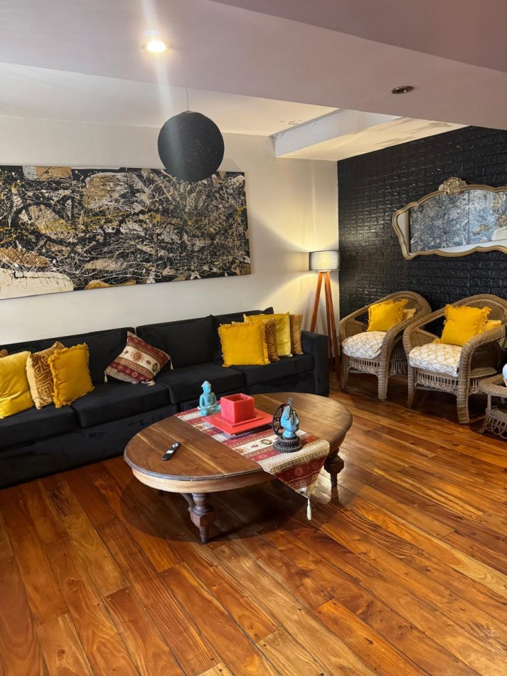 OPORTUNIDAD !!CASA 6 AMBIENTES CON PILETA, PARRILLA COCHERA PARA DOS AUTOS ***APTO CREDITO O FINANCIACION /PERMUTA MENOR VALOR***