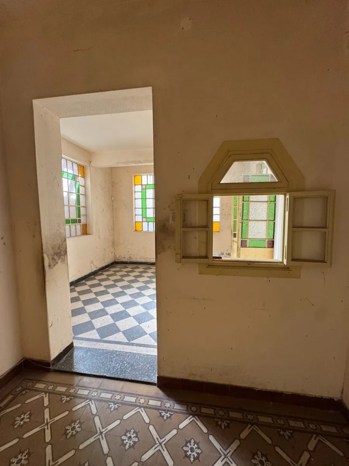 VENTA PH 4 AMBIENTES A RECICLAR SIN EXPENSAS 