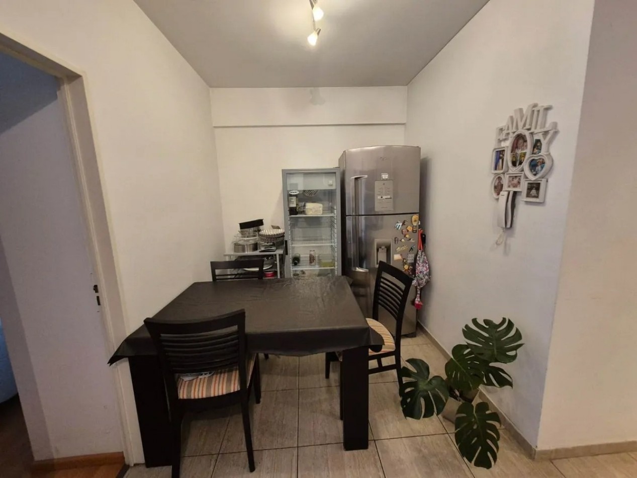 VENTA 2 AMBIENTES AL FRENTE MUY BUENA UBICACION BAJAS EXPENSAS 