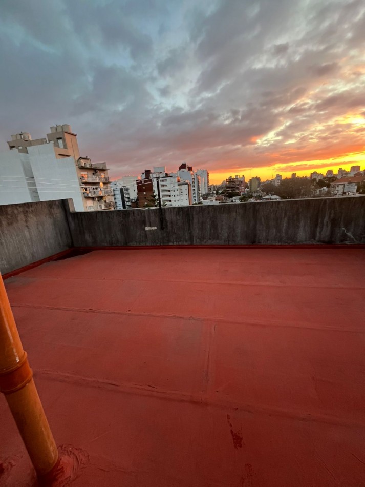 VENTA 2 AMBIENTES AL FRENTE MUY BUENA UBICACION BAJAS EXPENSAS 
