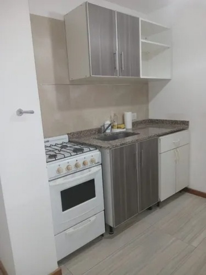 VENTA 2 AMBIENTES BALCON AL FRENTE ***APTO CREDITO BANCARIO***