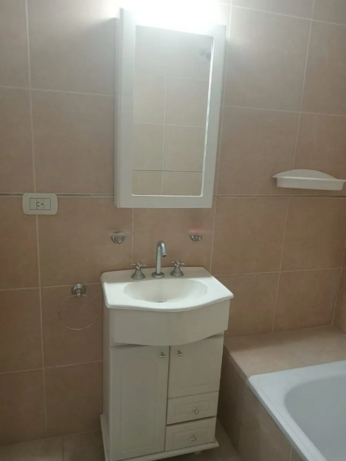 VENTA 2 AMBIENTES BALCON AL FRENTE ***APTO CREDITO BANCARIO***