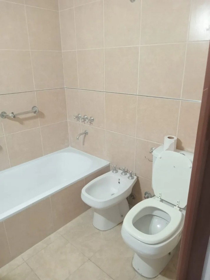 VENTA 2 AMBIENTES BALCON AL FRENTE ***APTO CREDITO BANCARIO***
