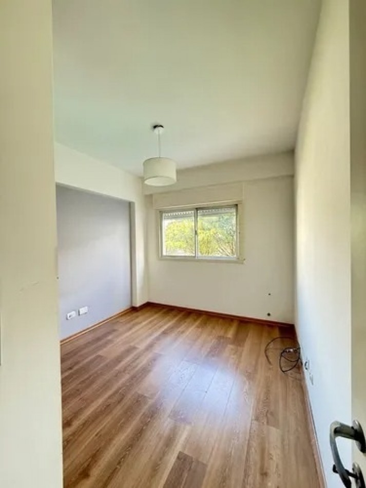 3 Ambientes contrafrente luminoso con PATIO cubierto **APTO CREDITO BANCARIO**
