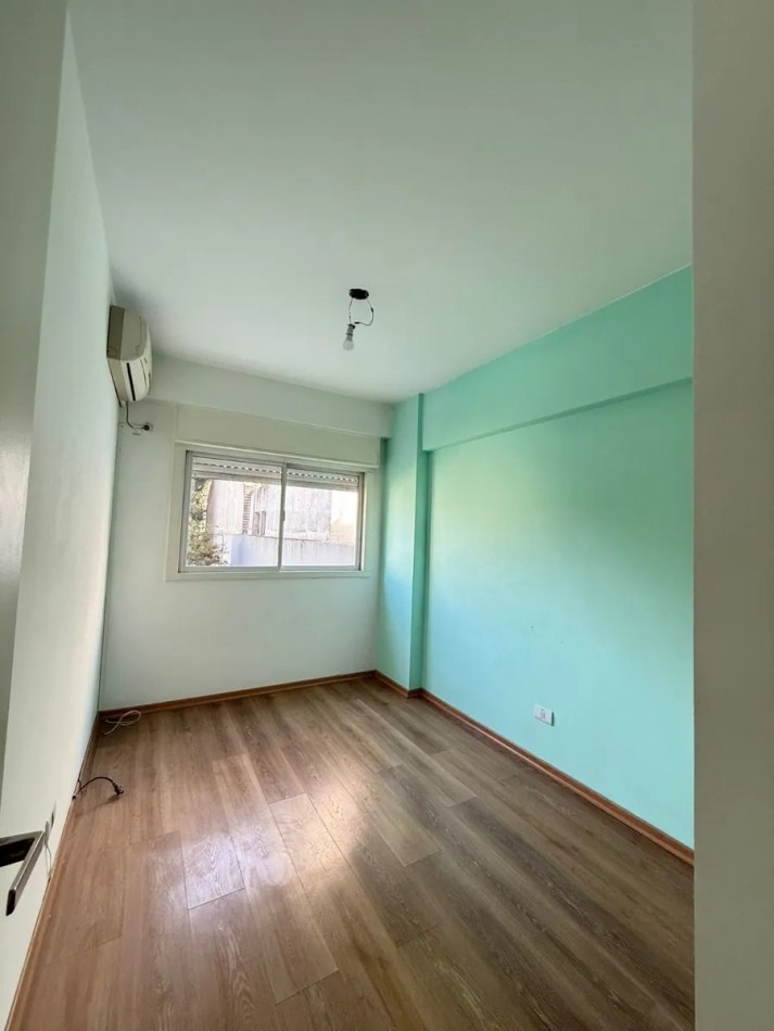 3 Ambientes contrafrente luminoso con PATIO cubierto **APTO CREDITO BANCARIO**