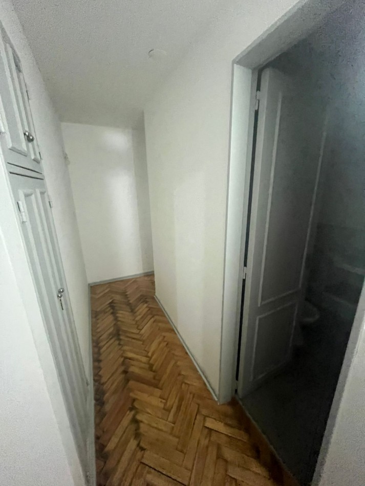 VENTA DEPTO. 4 AMBIENTES AL FRENTE CON COCHERA ***APTO CREDITO BANCARIO****