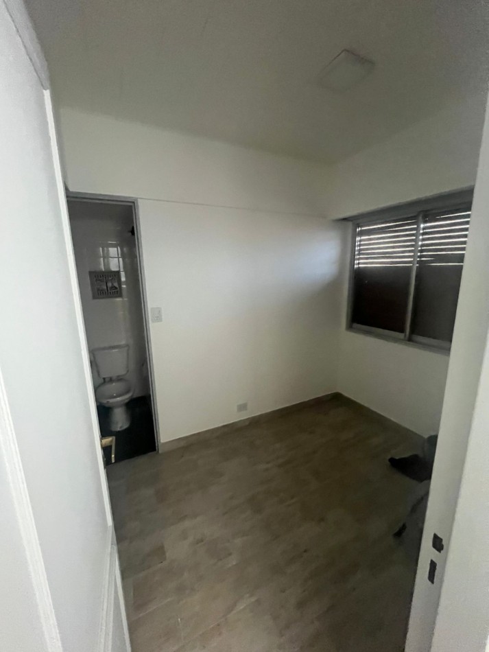 VENTA DEPTO. 4 AMBIENTES AL FRENTE CON COCHERA ***APTO CREDITO BANCARIO****