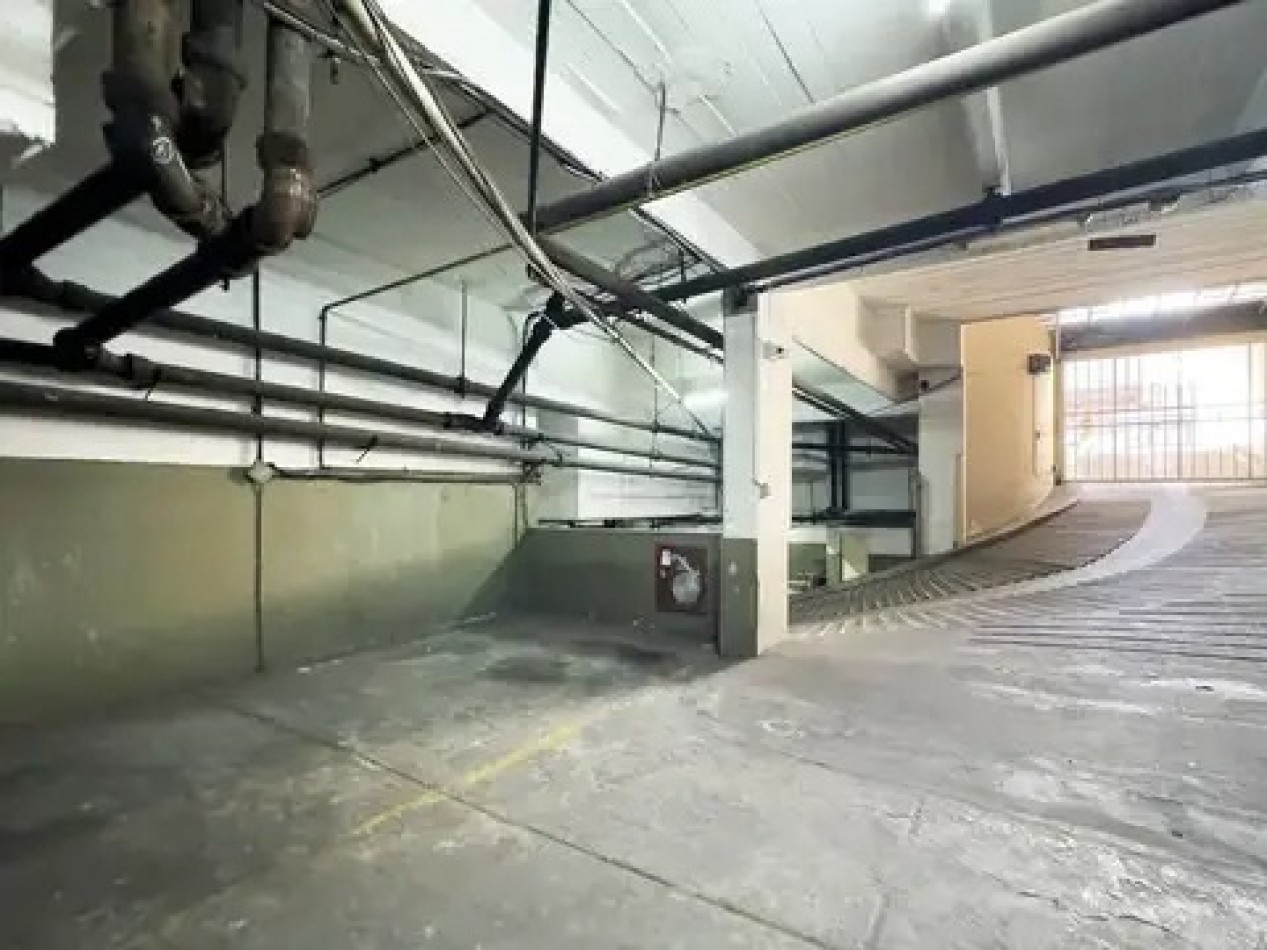 VENTA DEPTO. 4 AMBIENTES AL FRENTE CON COCHERA ***APTO CREDITO BANCARIO****