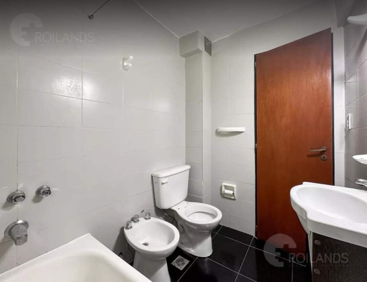 2 ambientes con lavadero y patio luminoso ***APTO CREDITO BANCARIO***