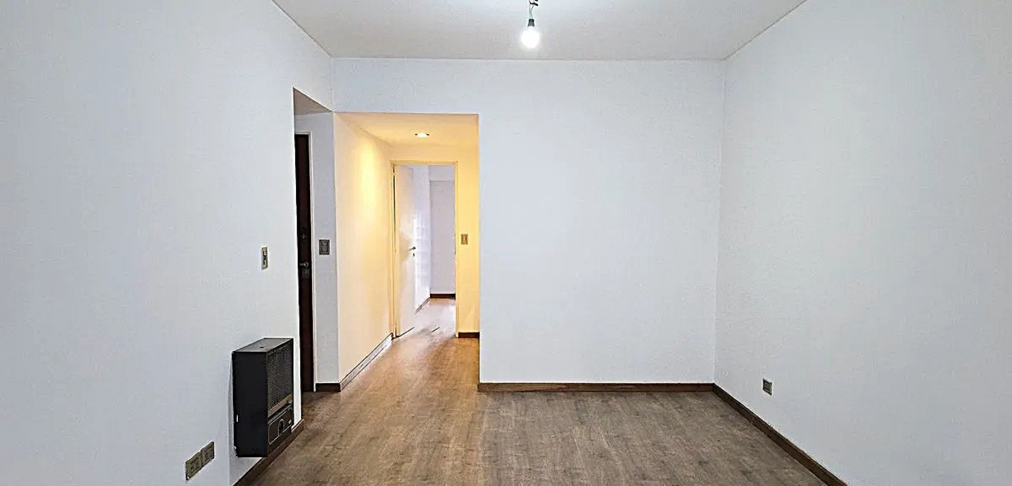 VENTA 2 AMBIENTES AL FRENTE CON BALCON Y LAVADERO CERCA DE TODO ***APTO CREDITO BANCARIO***