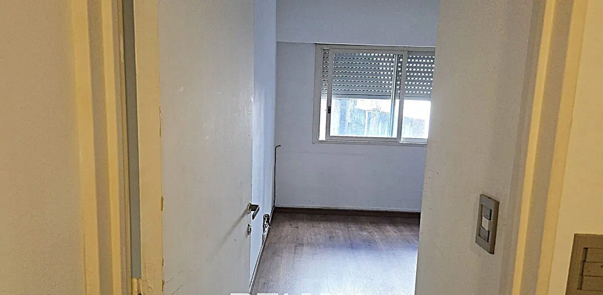 VENTA 2 AMBIENTES AL FRENTE CON BALCON Y LAVADERO CERCA DE TODO ***APTO CREDITO BANCARIO***