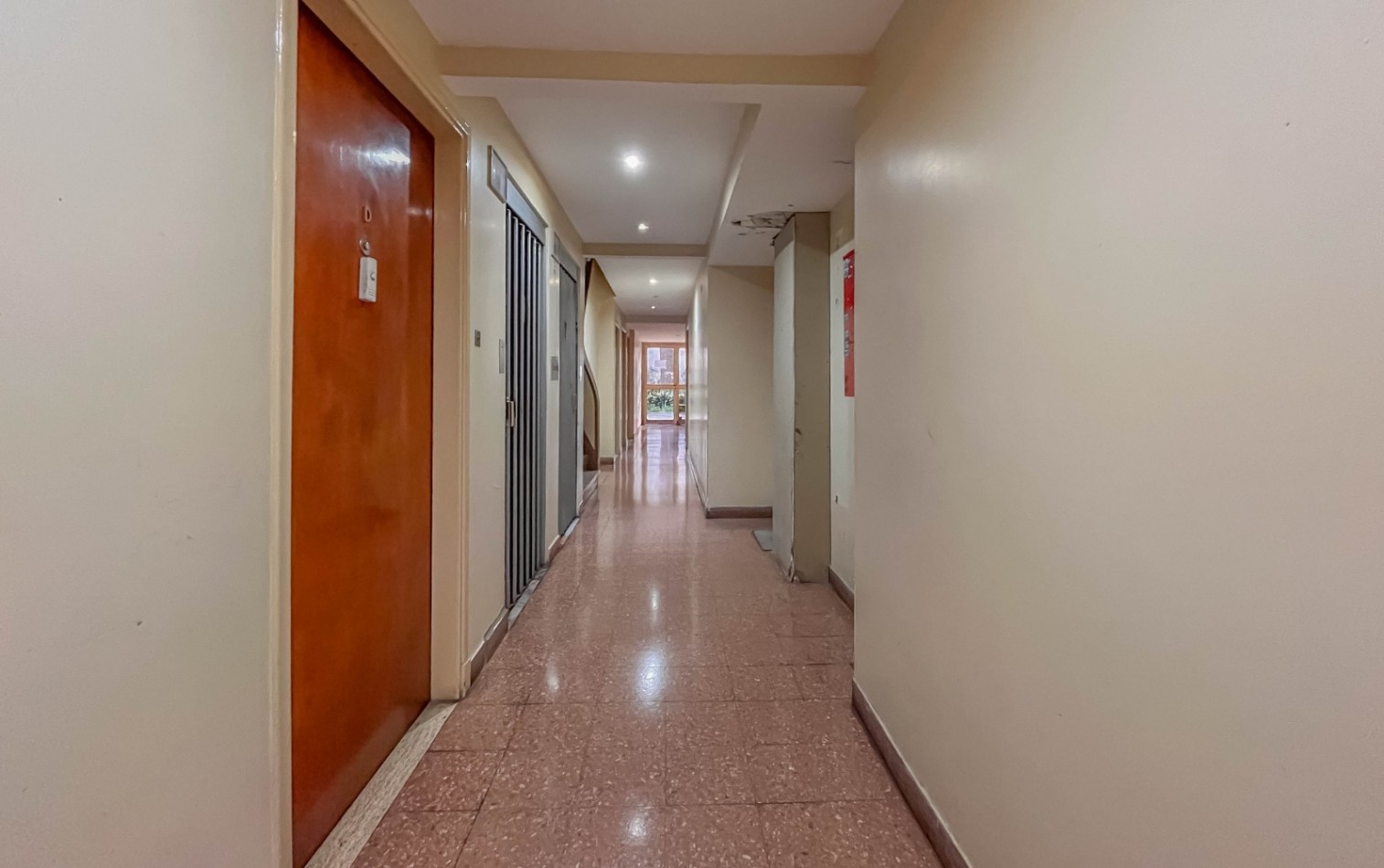 Venta 3 ambientes contrafrente muy luminoso ***APTO CREDITO BANCARIO*** BAJAS EXPENSAS 