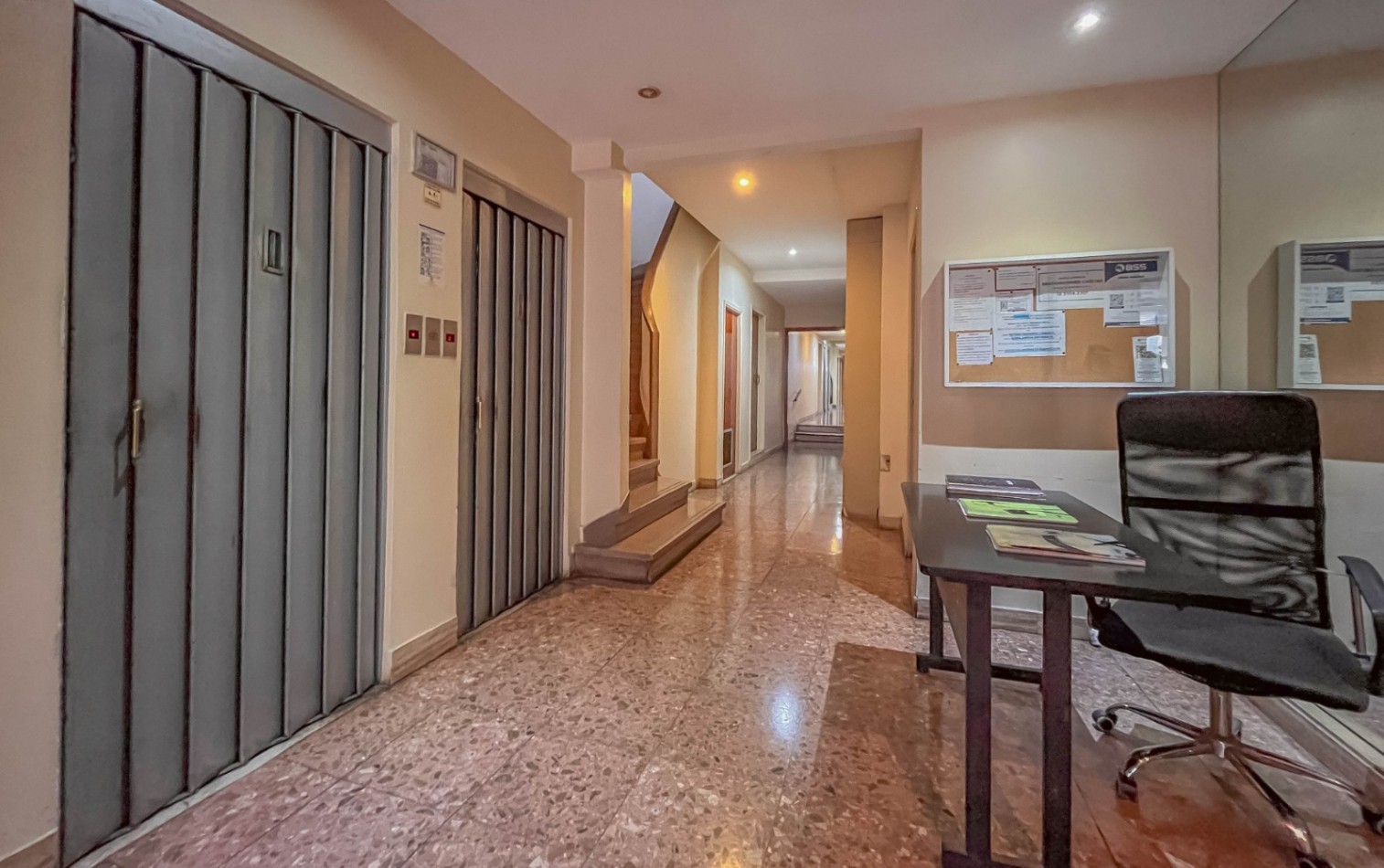 Venta 3 ambientes contrafrente muy luminoso ***APTO CREDITO BANCARIO*** BAJAS EXPENSAS 