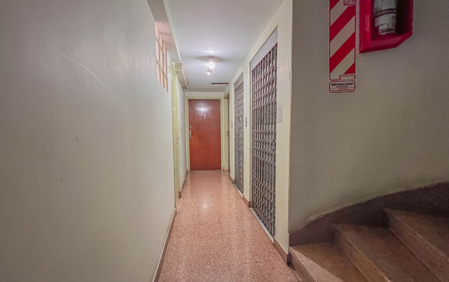 Venta 3 ambientes contrafrente muy luminoso ***APTO CREDITO BANCARIO*** BAJAS EXPENSAS 