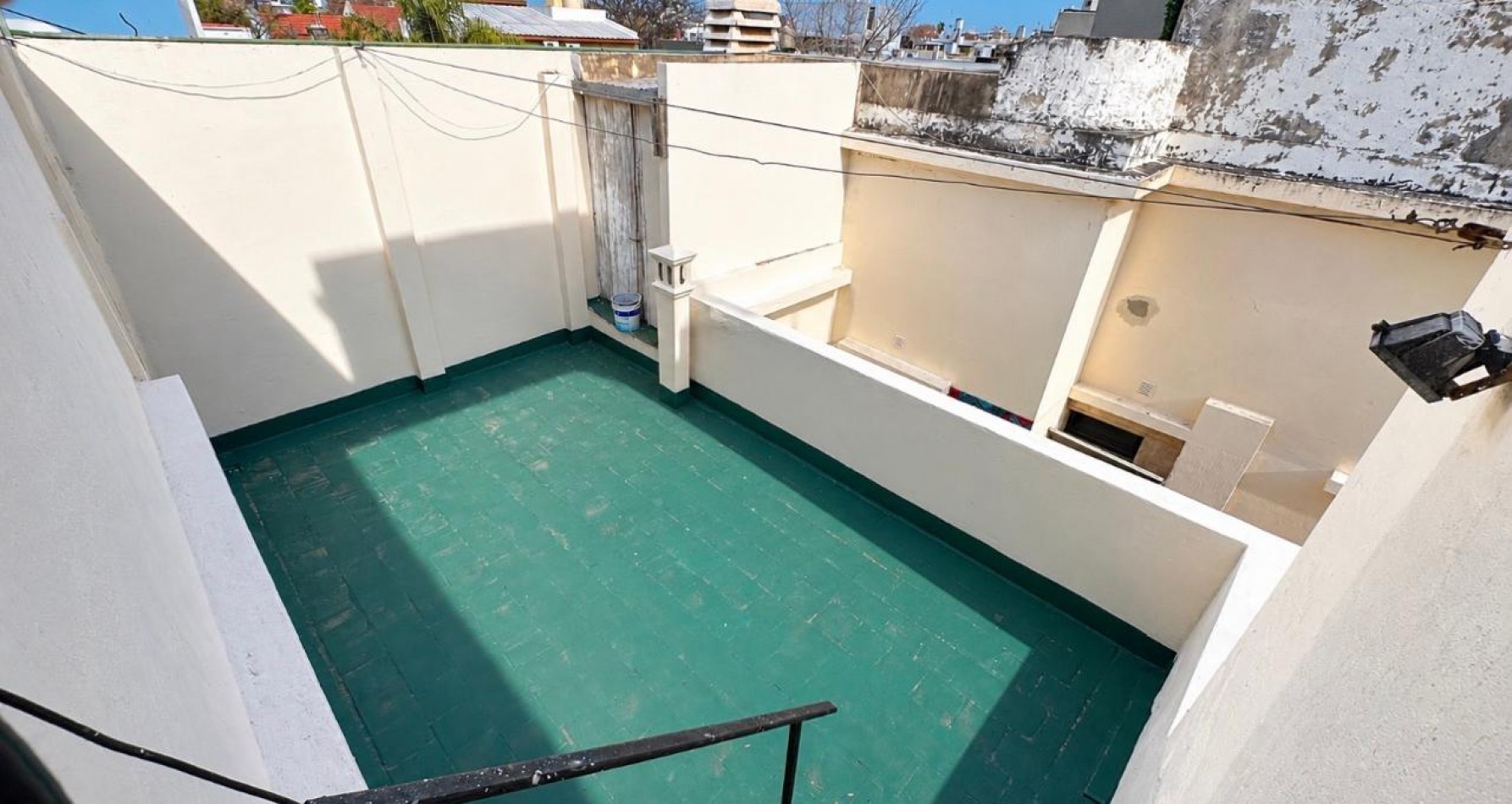 EXCELENTE PH AL FRENTE 4 AMBIENTES BALCON, PATIO Y TERRAZA ****APTO CREDITO BANCARIO****