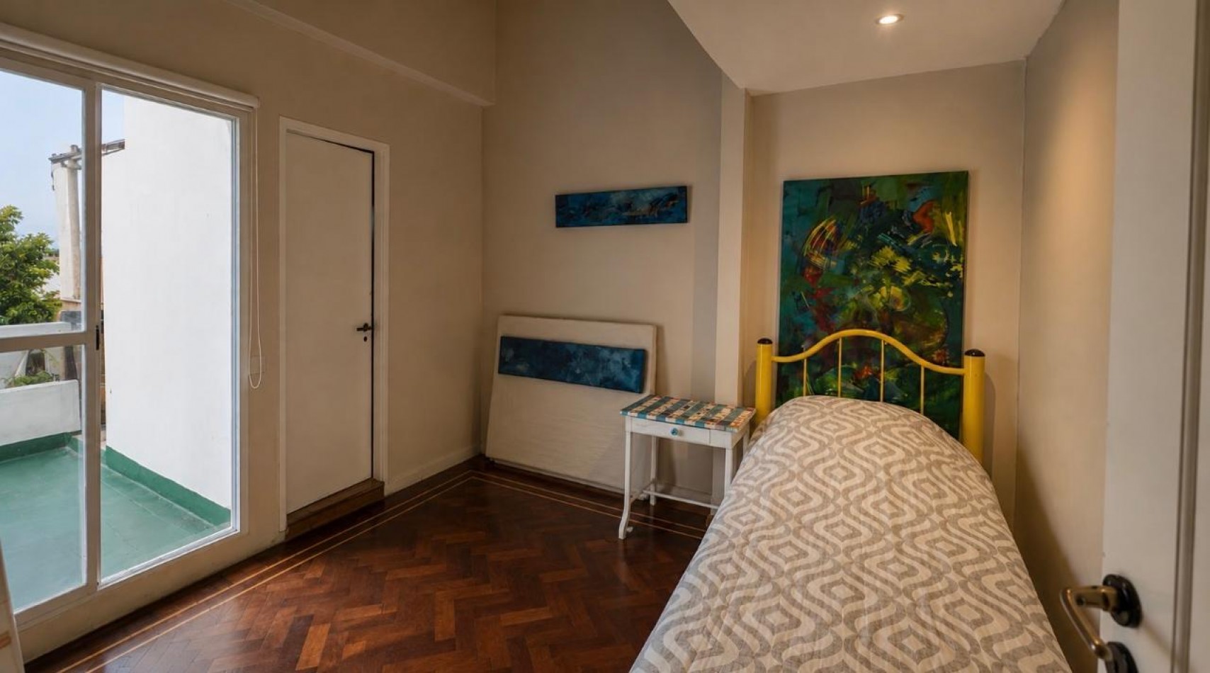 EXCELENTE PH AL FRENTE 4 AMBIENTES BALCON, PATIO Y TERRAZA ****APTO CREDITO BANCARIO****