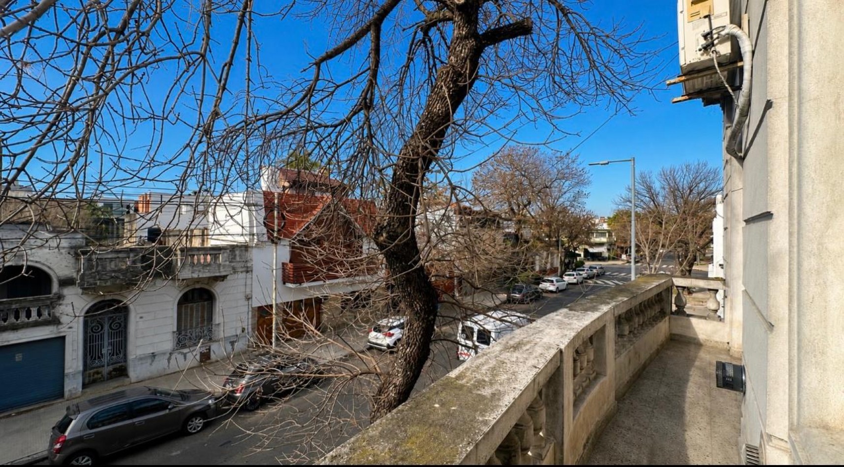 EXCELENTE PH AL FRENTE 4 AMBIENTES BALCON, PATIO Y TERRAZA ****APTO CREDITO BANCARIO****