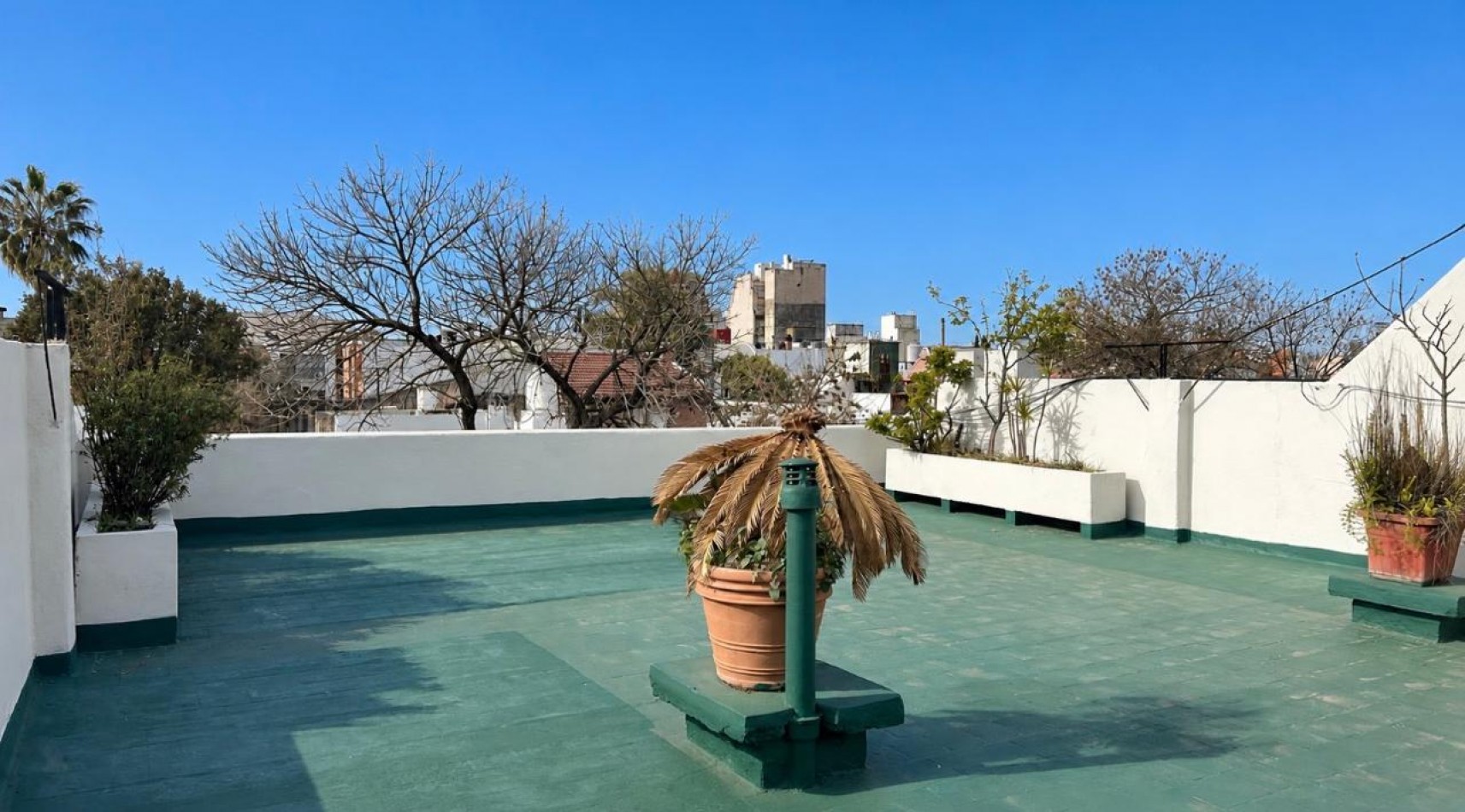 EXCELENTE PH AL FRENTE 4 AMBIENTES BALCON, PATIO Y TERRAZA ****APTO CREDITO BANCARIO****