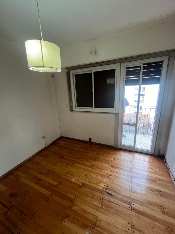 VENTA 3 AMBIENTES CON BALCON AL FRENTE Y LAVADERO EXCELENTE UBICACION ****APTO CREDITO BANCARIO****