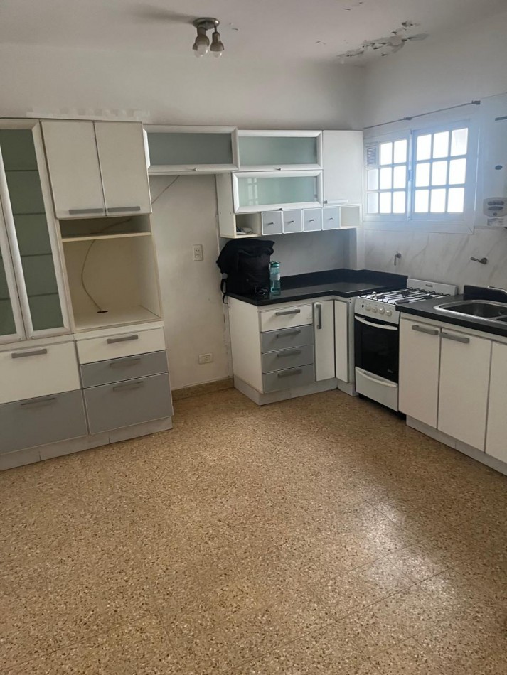VENTA 3 AMBIENTES CON BALCON AL FRENTE Y LAVADERO EXCELENTE UBICACION ****APTO CREDITO BANCARIO****