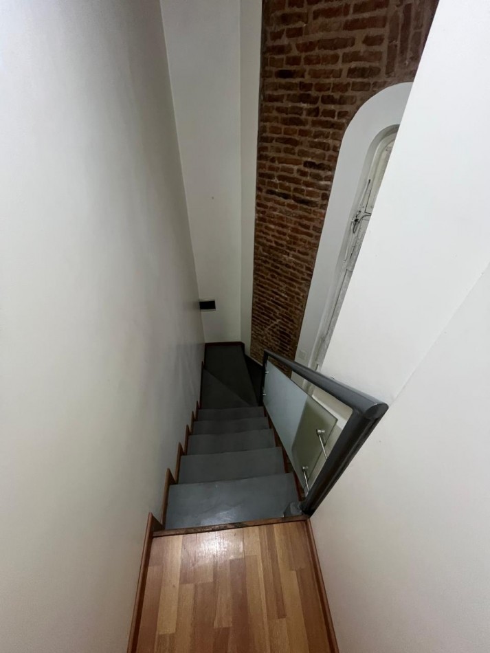 Se Alquila PH entrada independiente Apto comercial y/ profesional Bajas Expensas 