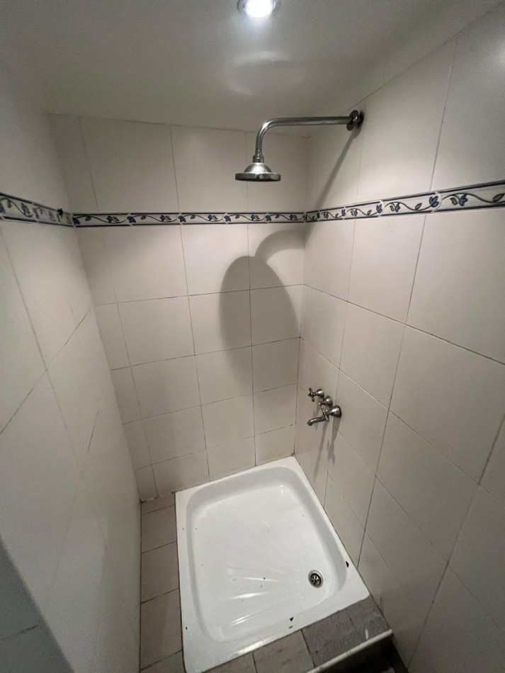 Se Alquila PH entrada independiente Apto comercial y/ profesional Bajas Expensas 