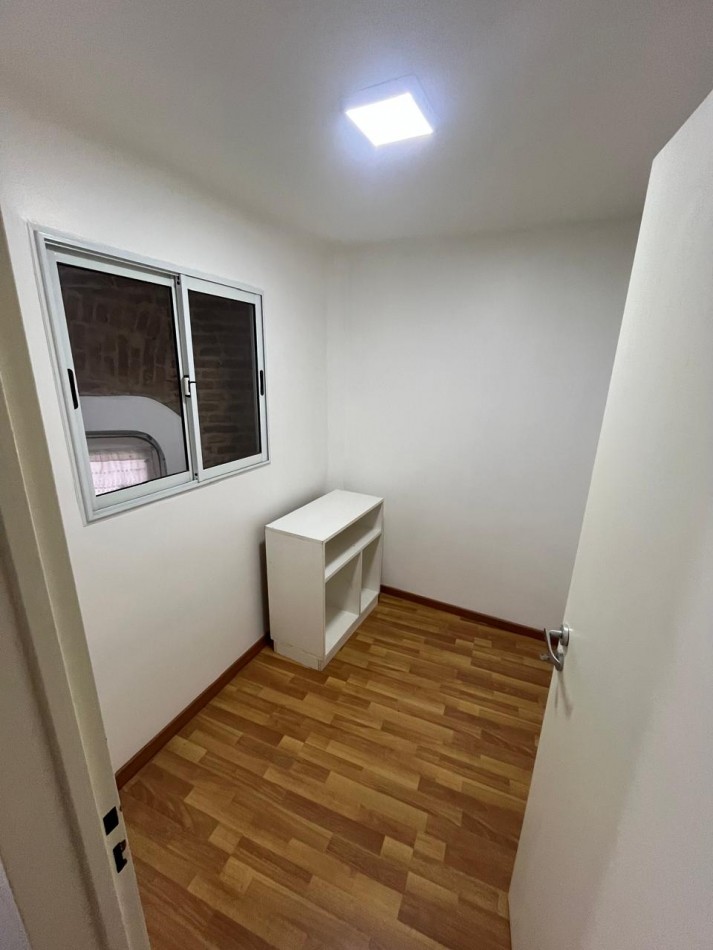 Se Alquila PH entrada independiente Apto comercial y/ profesional Bajas Expensas 