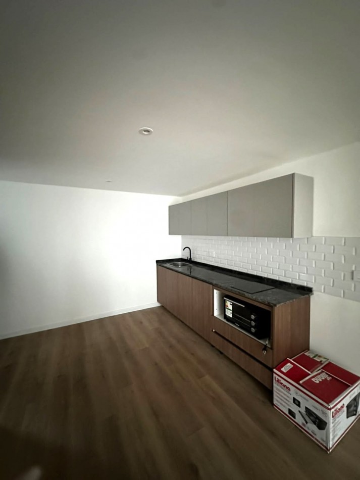 PH 2 AMBIENTES TIPO LOFT MODERNO AL FRENTE CON BALCON A ESTRENAR SIN EXPENSAS