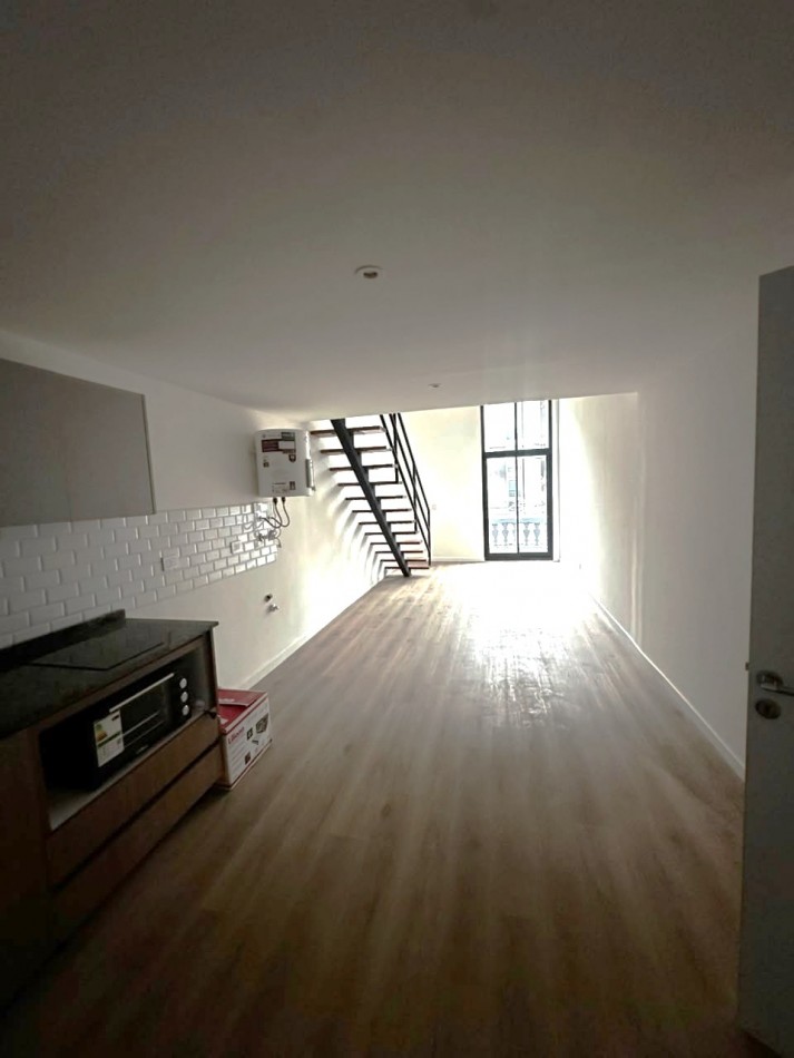 PH 2 AMBIENTES TIPO LOFT MODERNO AL FRENTE CON BALCON A ESTRENAR SIN EXPENSAS