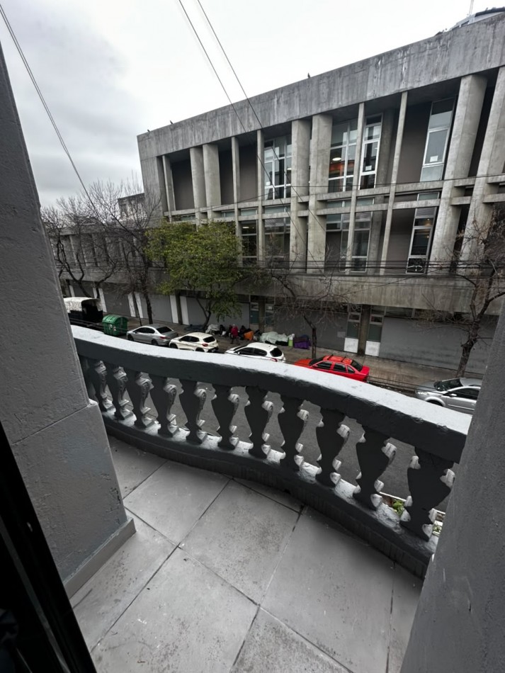 PH 2 AMBIENTES TIPO LOFT MODERNO AL FRENTE CON BALCON A ESTRENAR SIN EXPENSAS