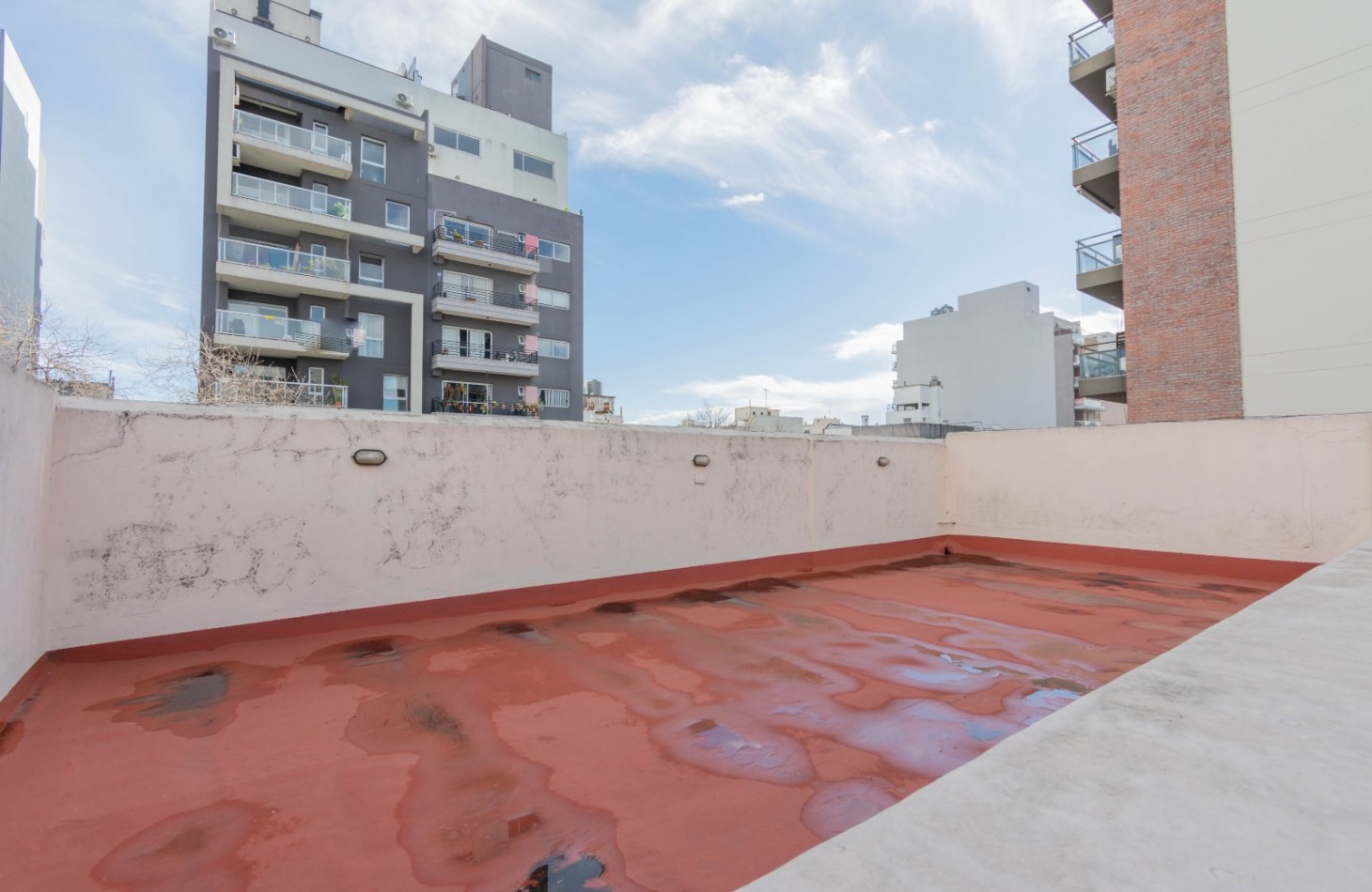 EXCELENTE PH ESTILO ANTIGUO AL FRENTE CON TERRAZA SIN EXPENSAS ****APTO CREDITO BANCARIO****