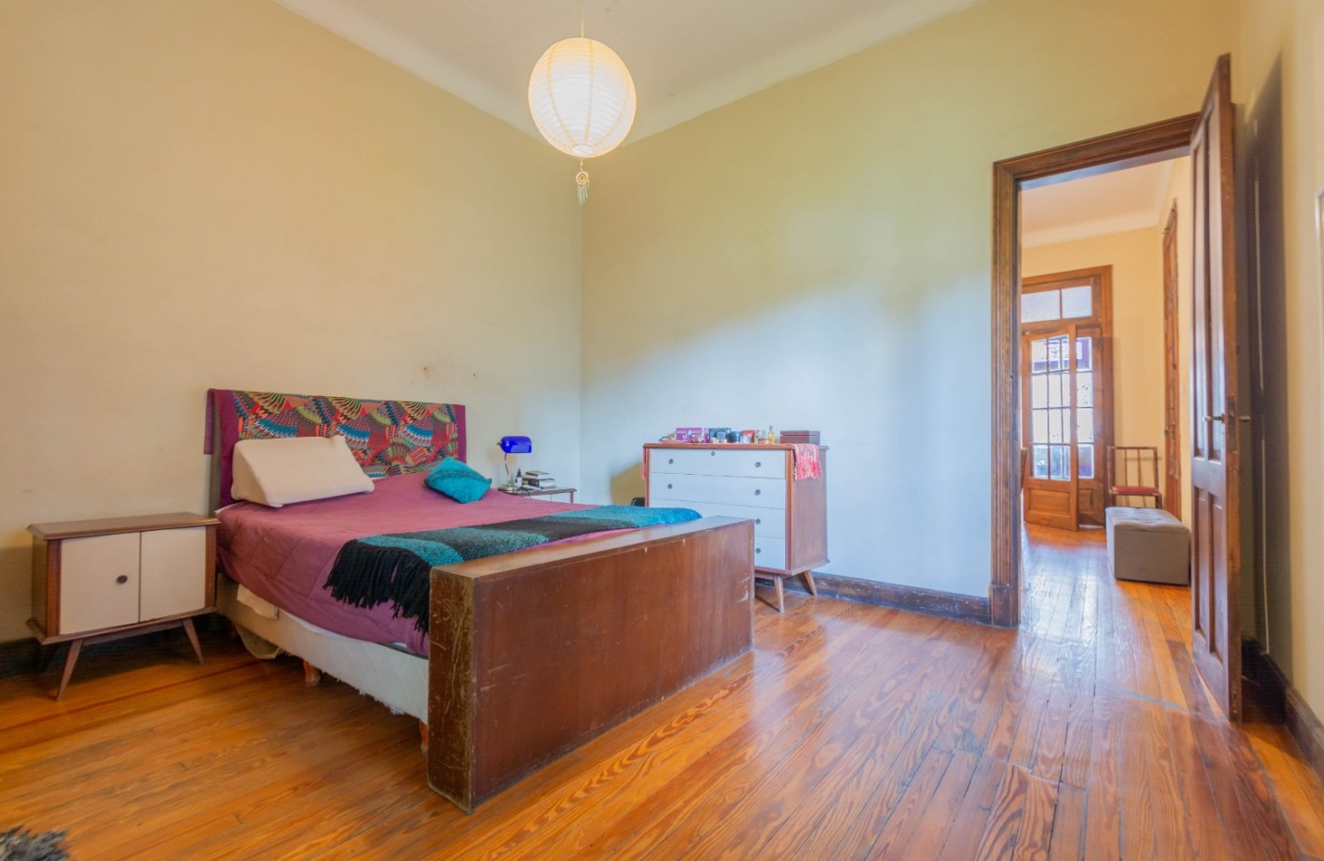 EXCELENTE PH ESTILO ANTIGUO AL FRENTE CON TERRAZA SIN EXPENSAS ****APTO CREDITO BANCARIO****