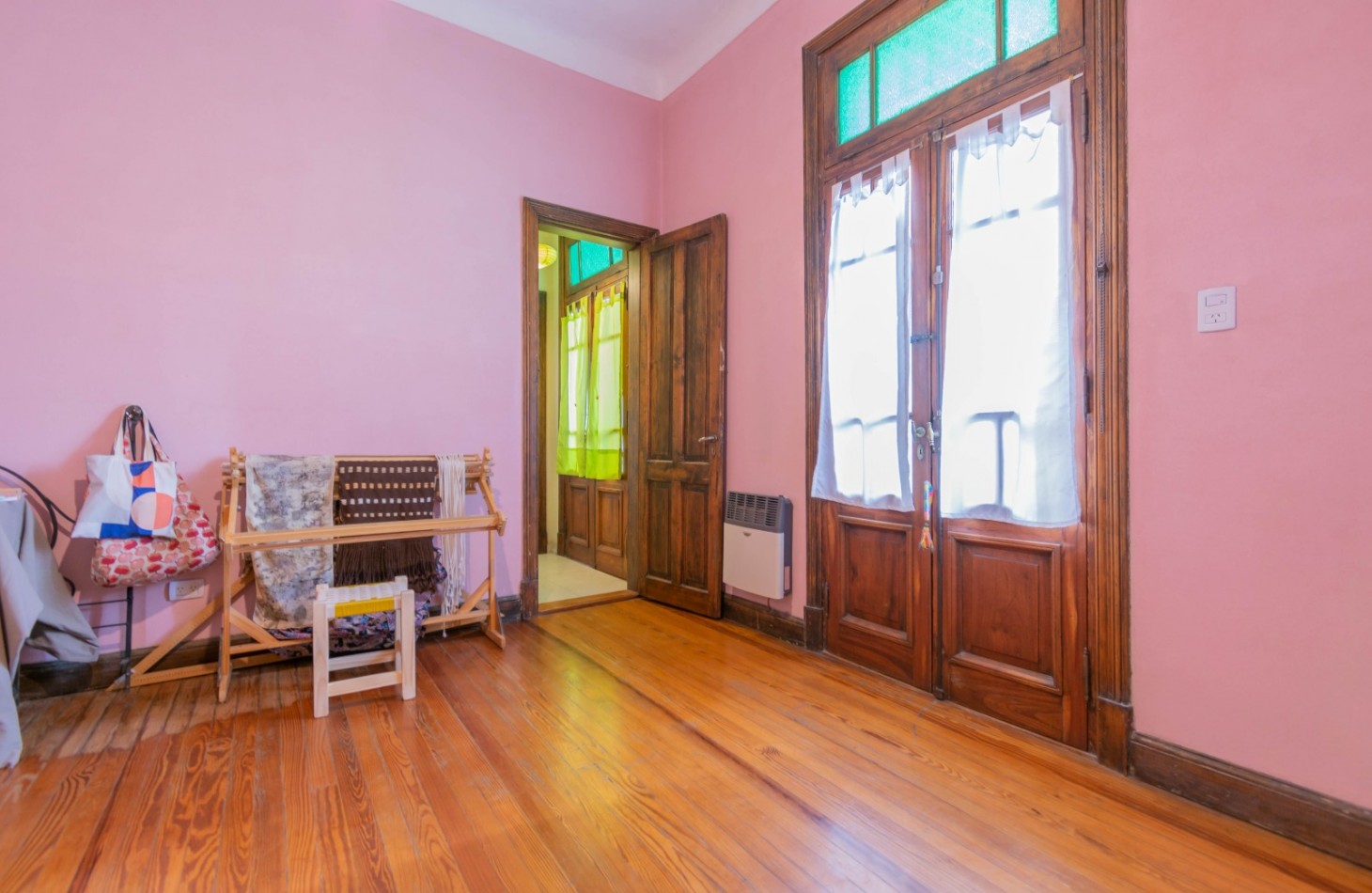 EXCELENTE PH ESTILO ANTIGUO AL FRENTE CON TERRAZA SIN EXPENSAS ****APTO CREDITO BANCARIO****