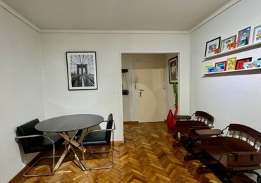 RETASADO 4 Ambientes Al Frente Con Balcon Y Cochera excelente ubicacion 