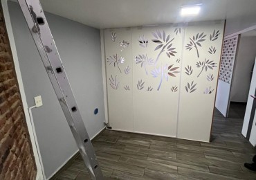 Se Alquila PH entrada independiente Apto comercial y/ profesional Bajas Expensas 